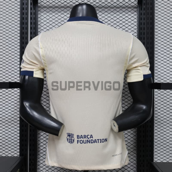Camiseta Barcelona 2026/2027 Beige/Rojo (EDICIÓN JUGADOR)