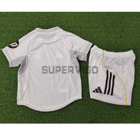 Camiseta Real Madrid Primera Equipación 2025/2026 Blanco Niño Kit (EDICIÓN JUGADOR)