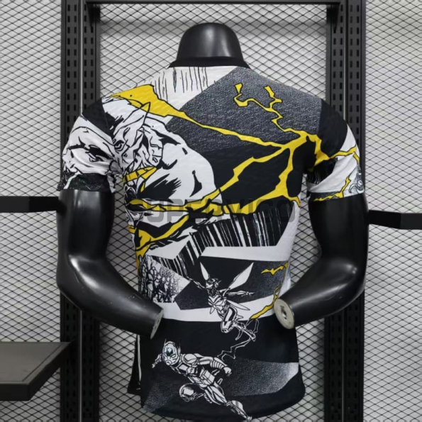 Camiseta Real Madrid x Marvel 2025/2026 Edición Especial (EDICIÓN JUGADOR)