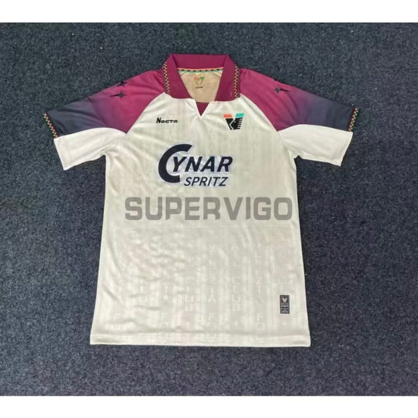 Camiseta Venezia FC Segunda Equipación 2025/2026 Beige/Rojo Oscuro