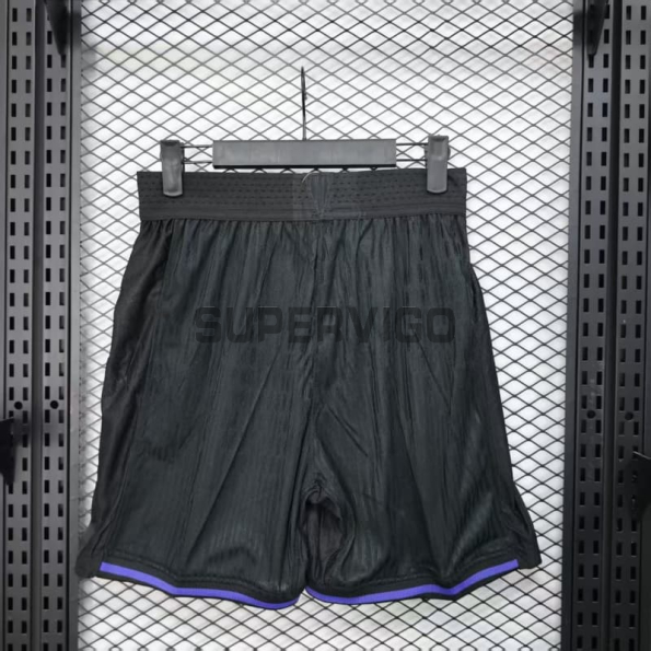 Pantalón Corto Barcelona x Kobe Bryant Pre-Match 2025/2026 Negro/Morado (EDICIÓN JUGADOR)
