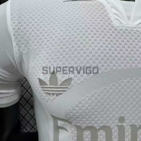 Camiseta Real Madrid 125 Aniversario Edición 2026/2027 Blanco (EDICIÓN JUGADOR)