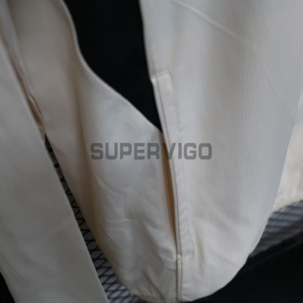 Cortavientos Liverpool 2025/2026 Beige