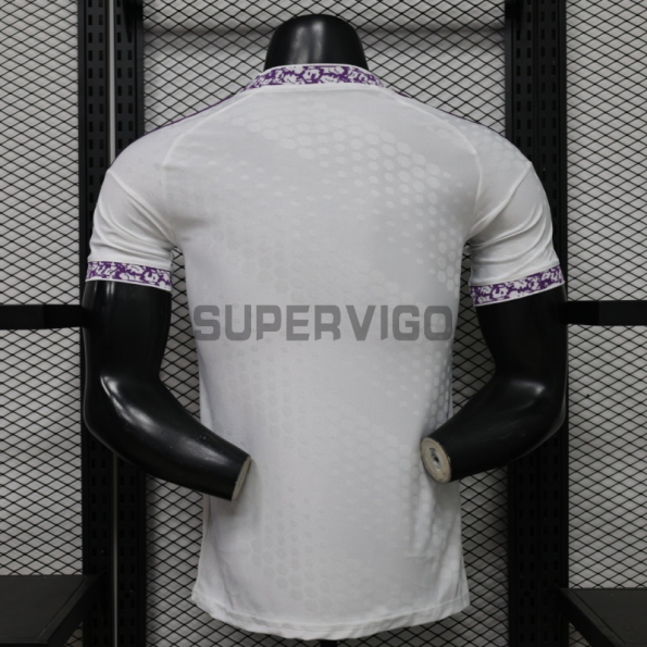 Camiseta Real Madrid 2026/2027 Edición Especial Blanco/Morado (EDICIÓN JUGADOR)