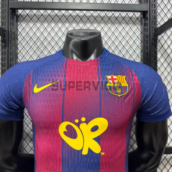 Camiseta Barcelona x Olivia Rodrigo 2025/2026 Azul/Rojo (EDICIÓN JUGADOR)
