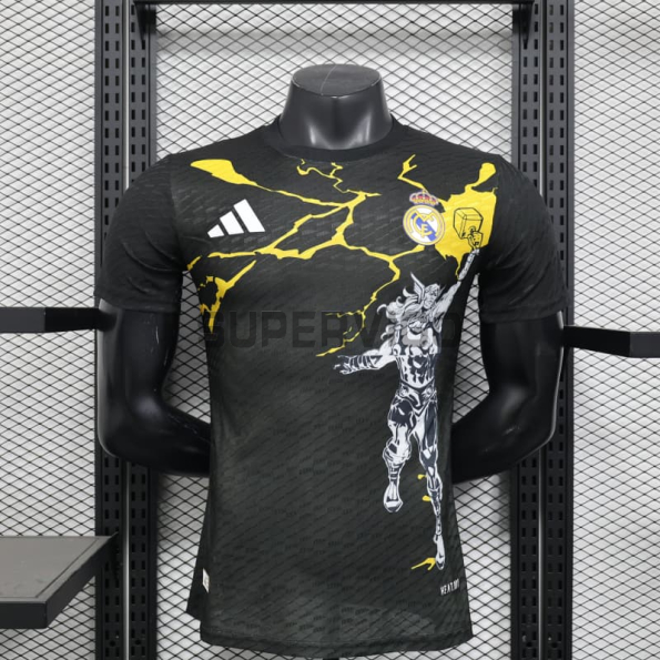 Camiseta Real Madrid x Marvel 2025/2026 Edición Especial Negro (EDICIÓN JUGADOR)