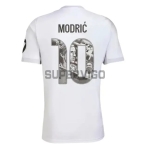 Camiseta MODRIĆ 10 Real Madrid Primera Equipación 2025/2026 Blanco Mujer