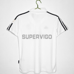 Camiseta Real Madrid Primera Equipación Retro 2002/03 Blanco con Publicitario