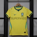 Camiseta Brasil Primera Equipación Mundial 2026 Amarillo Mujer (EDICIÓN JUGADOR)