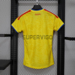 Camiseta Colombia Primera Equipación Mundial 2026 Amarillo Mujer (EDICIÓN JUGADOR)