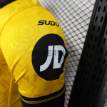 Camiseta Wolverhampton Wanderers Primera Equipación 2025/2026 Amarillo (EDICIÓN JUGADOR)