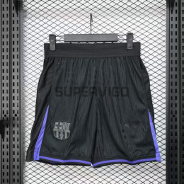 Pantalón Corto Barcelona x Kobe Bryant Pre-Match 2025/2026 Negro/Morado (EDICIÓN JUGADOR)