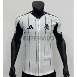 Camiseta Real Madrid 2025/2026 Baseball Shirt Blanco/Azul Marino (EDICIÓN JUGADOR)